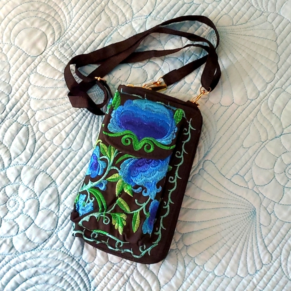 Crossbody Embroidery Purse with Wallet & Sunglasses Case